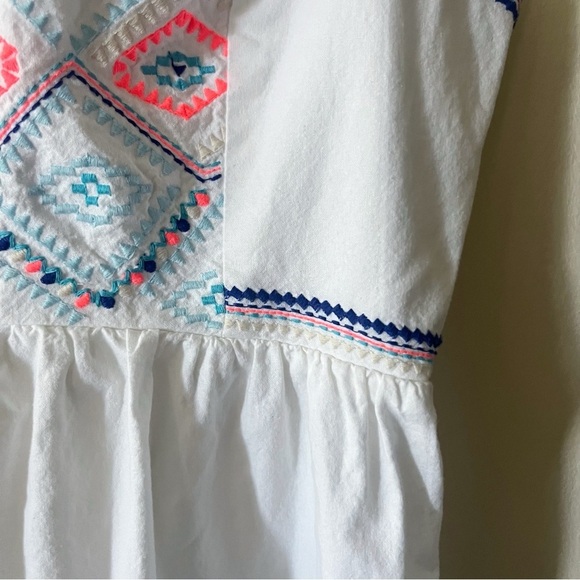 AE White Embroidered Mini Dress Size 4 Boho Hippie Festival Western Flirty - Picture 6 of 13
